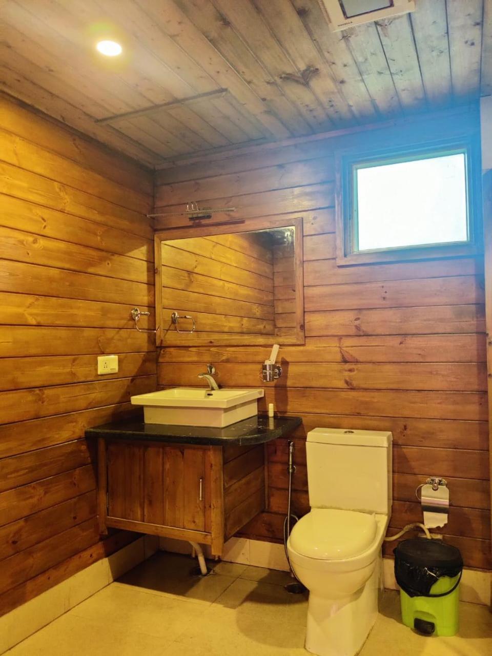 Jironi Resort Tezpur Εξωτερικό φωτογραφία